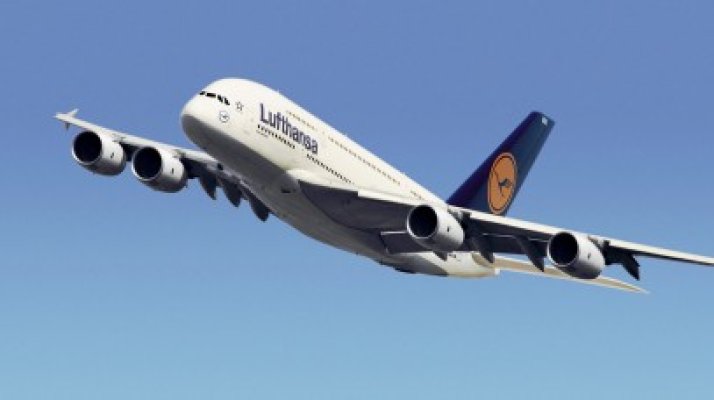 Lufthansa cumpără avioane Boeing şi Airbus de 19 miliarde dolari, cea mai mare comandă din istoria sa